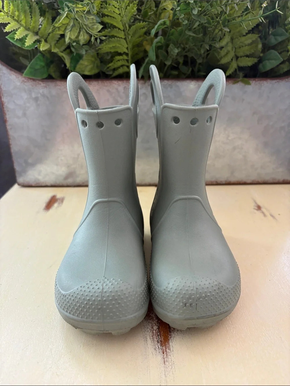 Crocs Kids' Rain Boots in Sage Green size 10